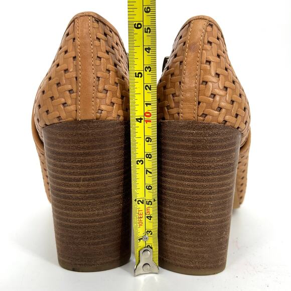 Vince Camuto Tan Prisha Moon Shaped Stacked Heels Zipper Perforated Shoes Size 7 - Picture 4 of 9